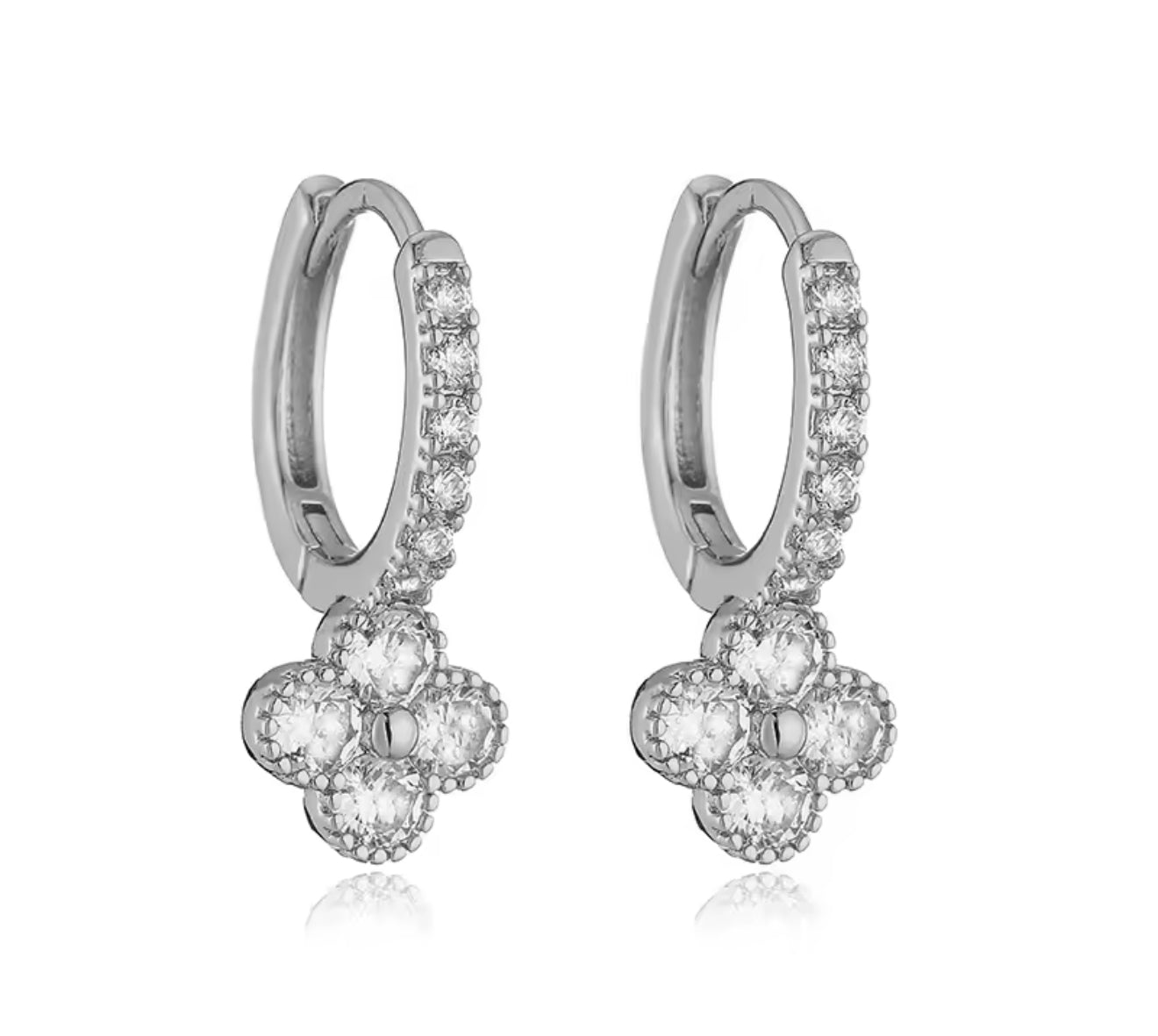 The Silver Glitter Flower Huggies