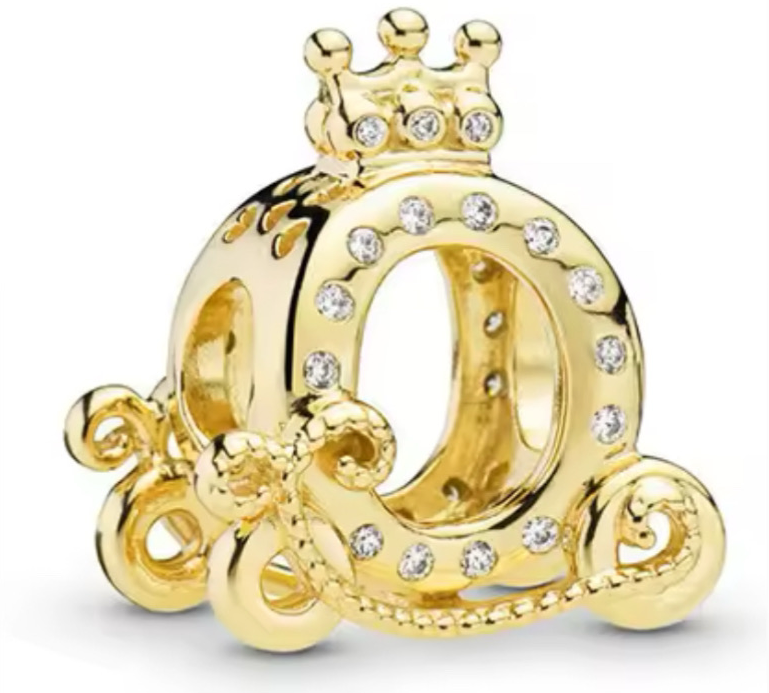 The Limited Edition Luxe Gold Carriage Charm