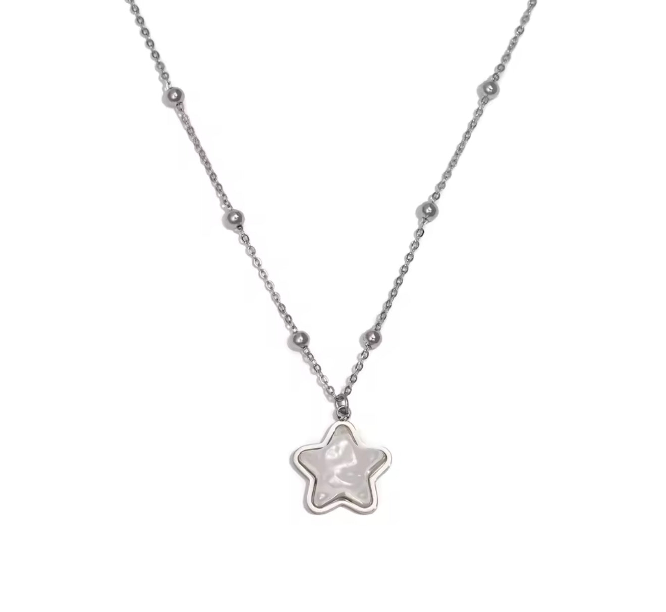 The Silver Pearly Star 3D Necklace