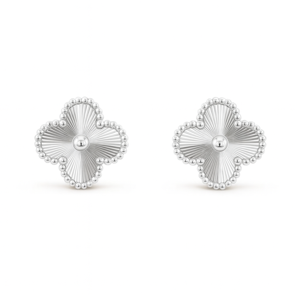 The Silver Deluxé Arquise Flower Studs