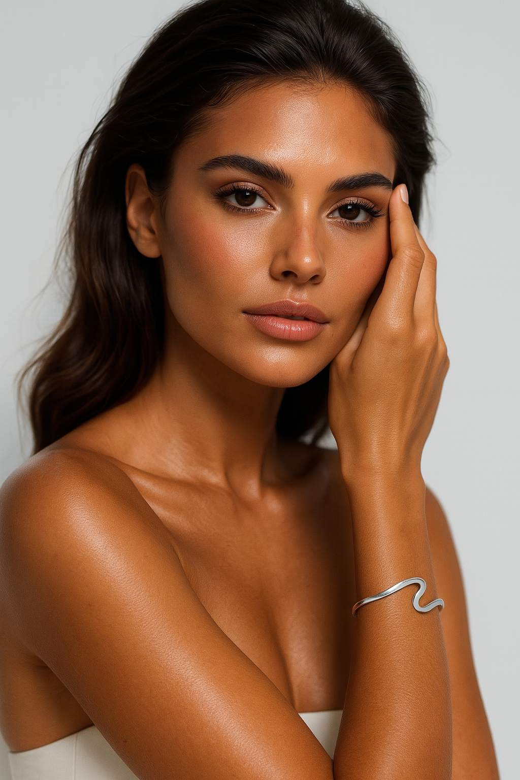 The Silver Tidal Drift Bangle