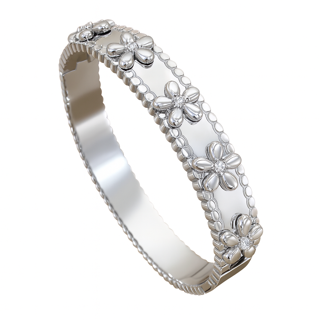 The Silver Chunky Daisy Luxe Bangle