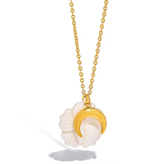 The Gold Moonflower Nights Necklace