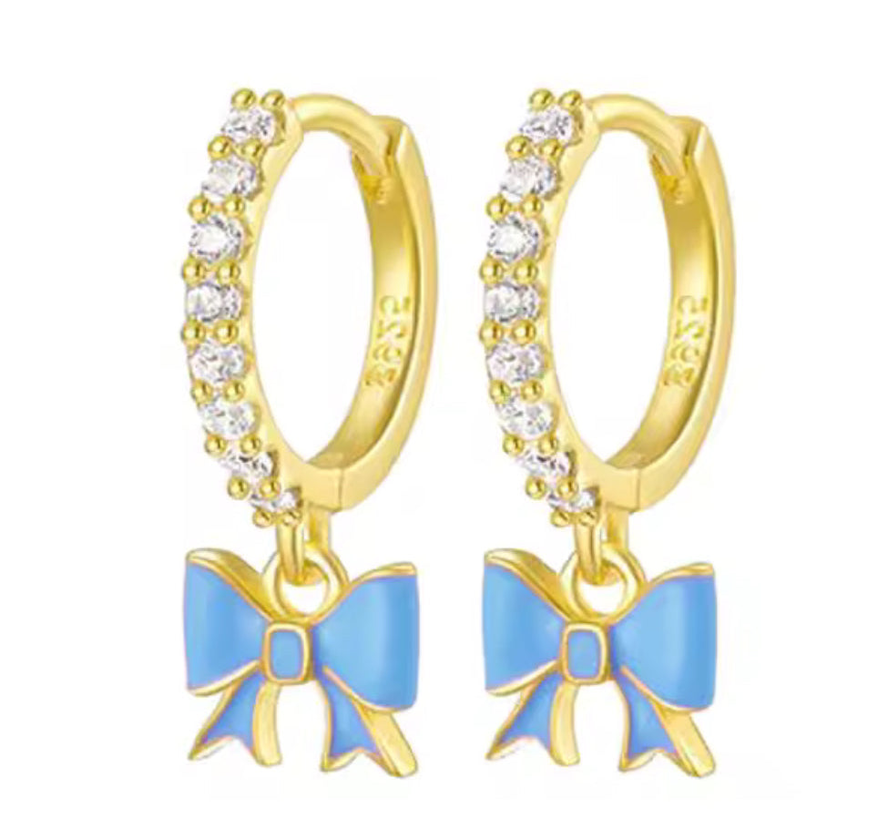 The Gold Pretty Blue Bow Huggies