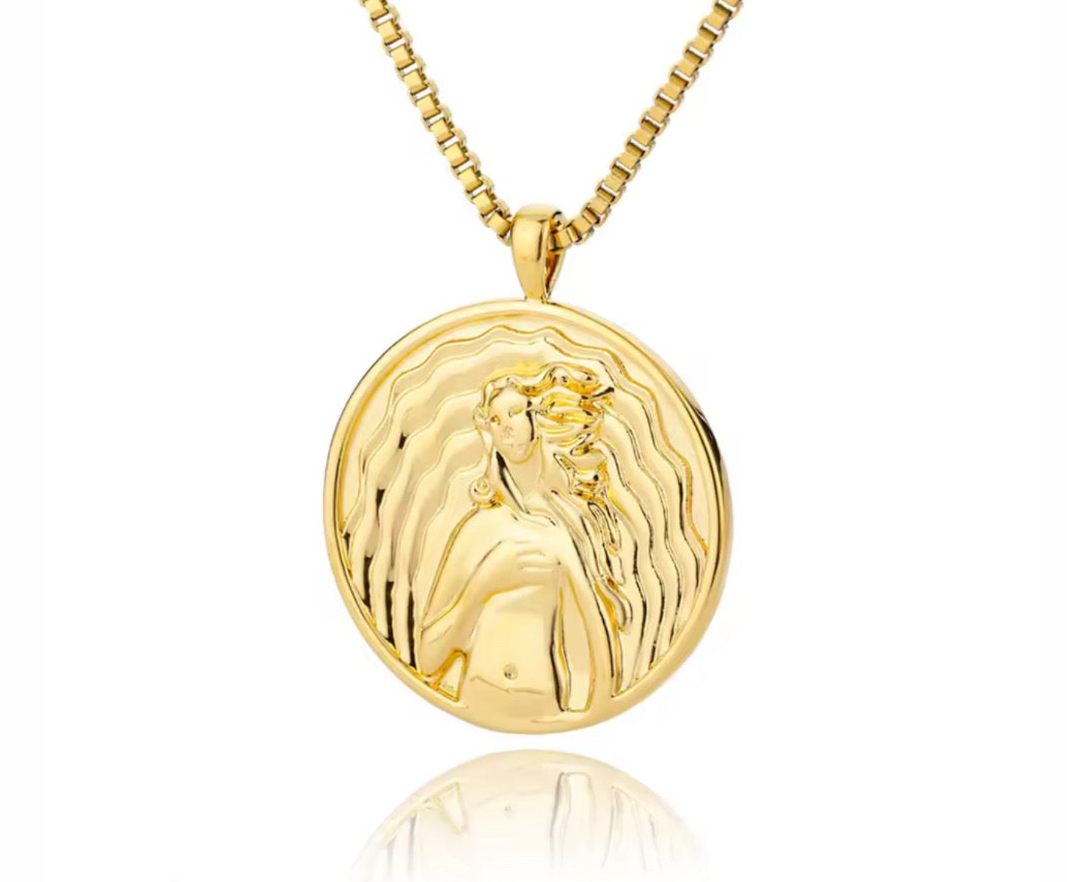 The Gold Goddess Pendant Necklace