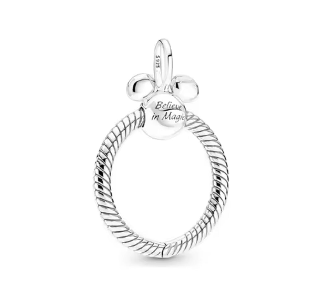 Magic O Pendant Charm Holder