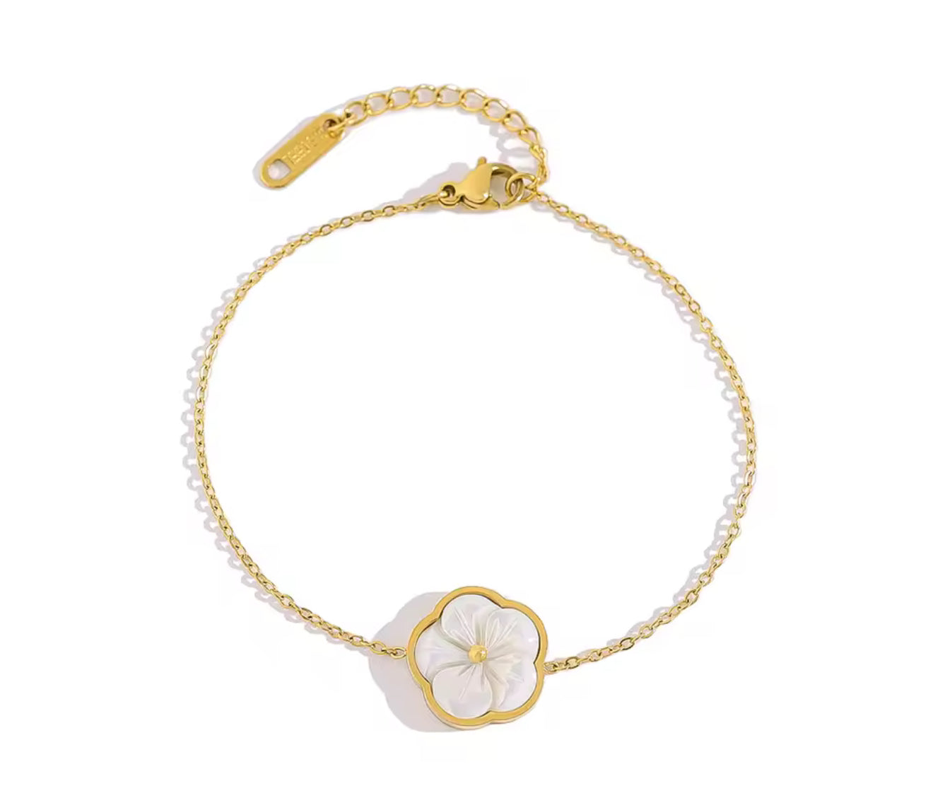The Gold Hibiscus Étoile Luxe Bracelet