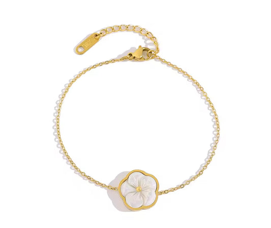 The Gold Hibiscus Étoile Luxe Bracelet