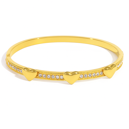 The Gold Sparkling Aurelia Amouré Heart Line Bangle