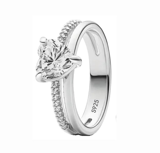 The Silver Solène Solitaire Heart Ring