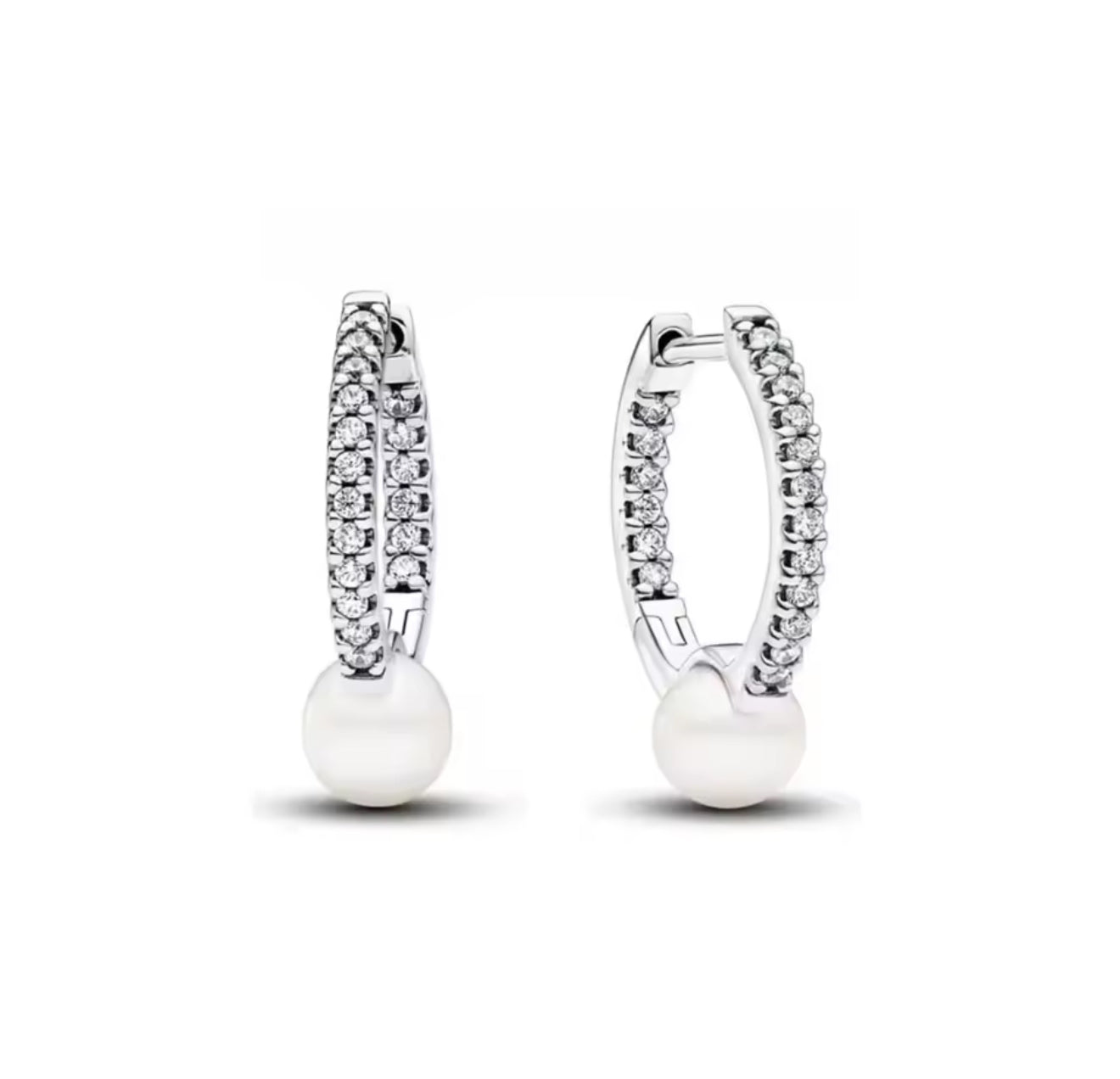 The Silver Moonlit Fresh Pearl Huggies