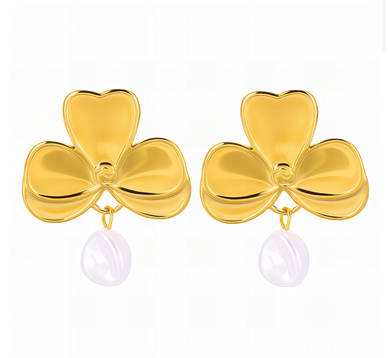 The Clover Kissed Pearl Earrings