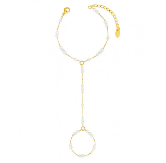 The Golden Luxury Miragé Fresh Pearl Hand Chain