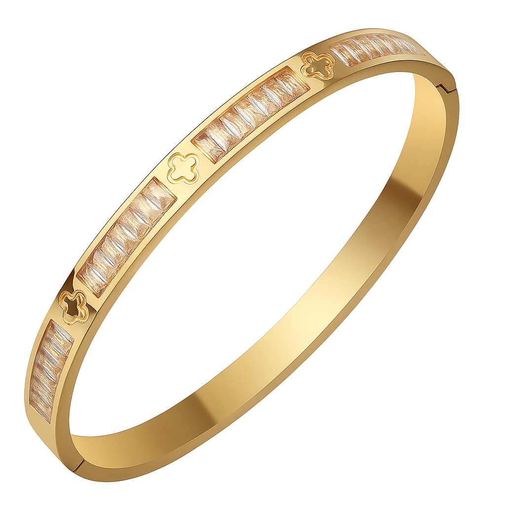 The Gold Lumière Sparkle Clover Bangle