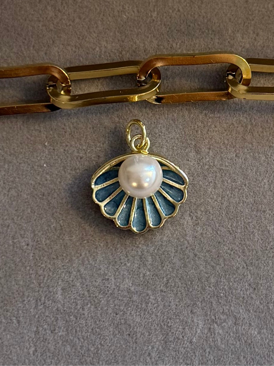 The Little Blue Clam Charm Me