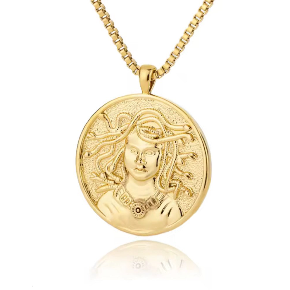 The Gold Goddess Pendant Necklace