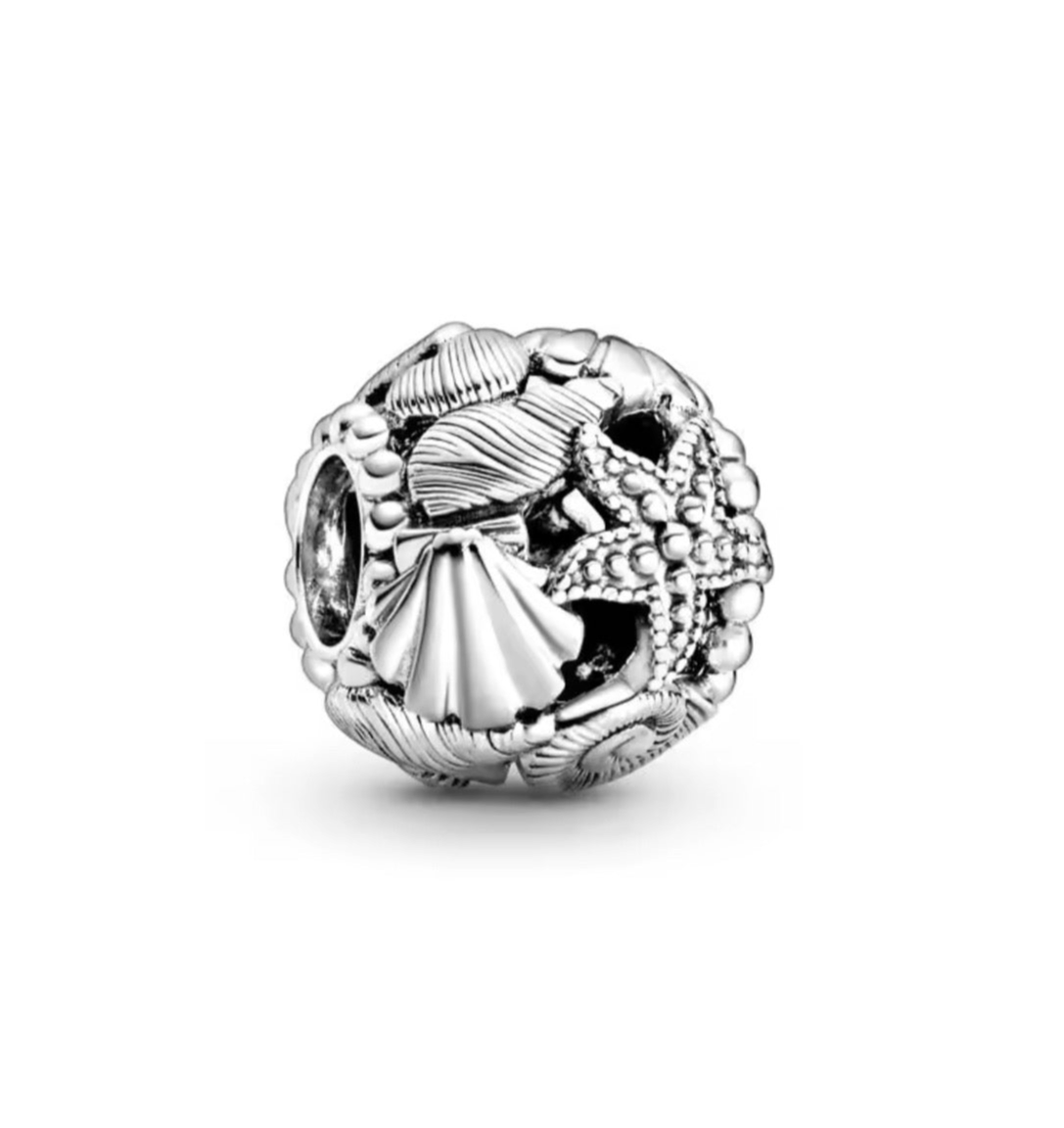 The Lustra Marine Life Charm