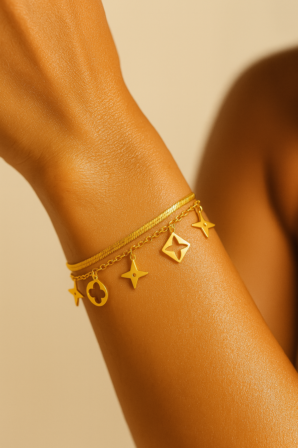 The Golden Bloom Clover Duo-Layer Bracelet