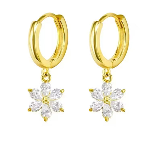 The Silver Sparkling Winter Flower Huggies