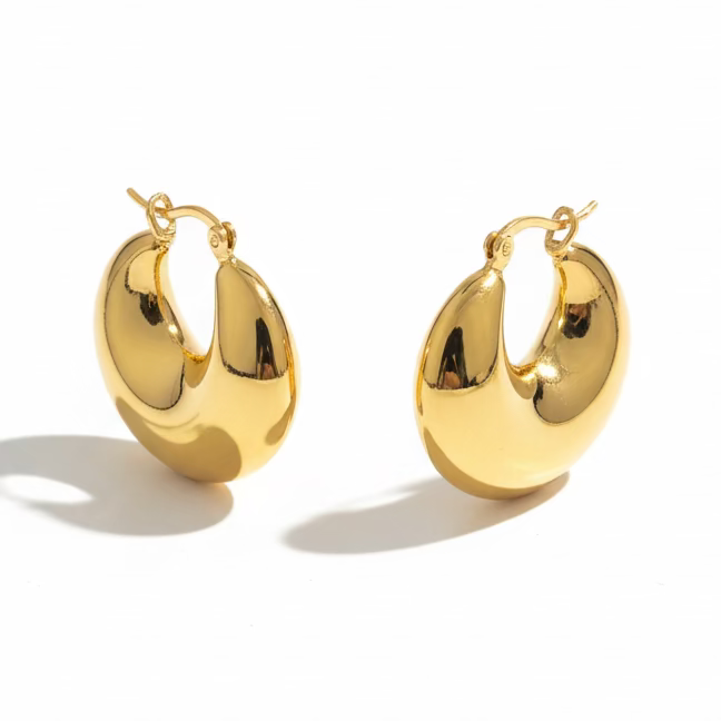 The Gold Chunky Clutch Sharlicé Hoops