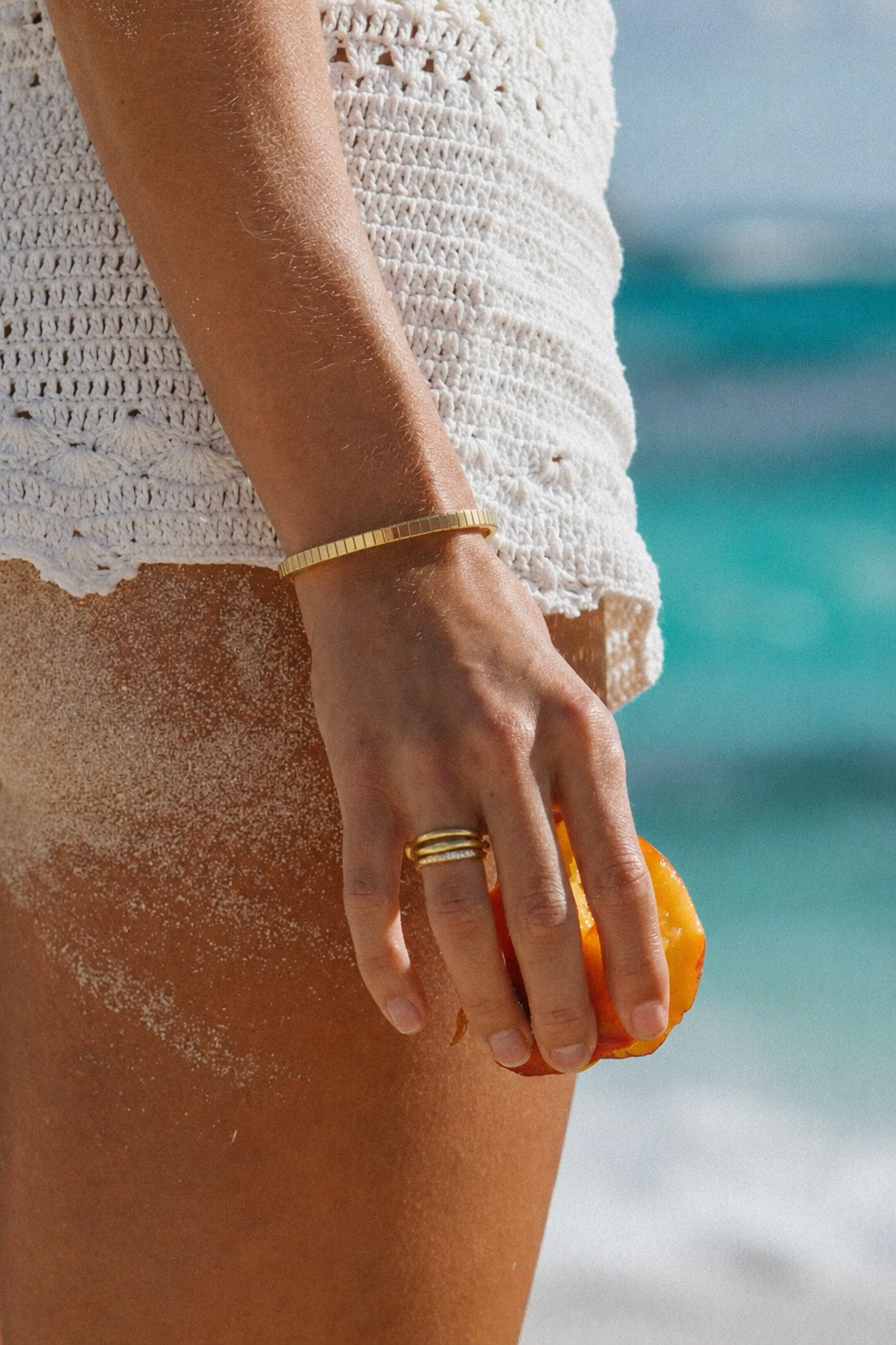 The Gold Simplistic Mirage Edge Bangle